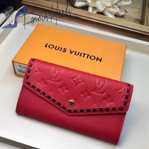 Louis Vuitton Wallet LVW46657844